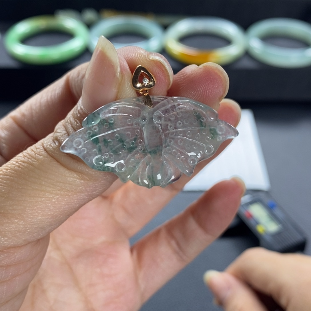 翡翠未镶嵌挂件天然翡翠