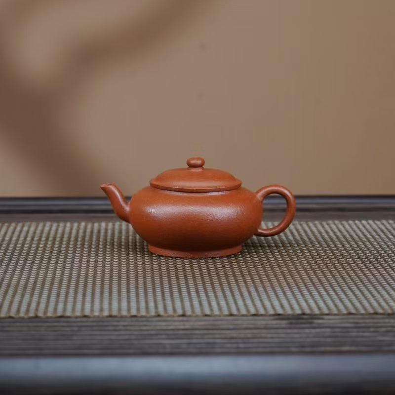 XJ红降坡[扁宫灯150CC]原矿手工紫砂壶