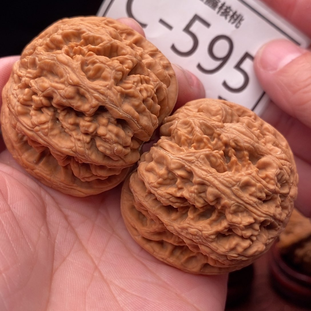 文玩核桃把件粗筋44