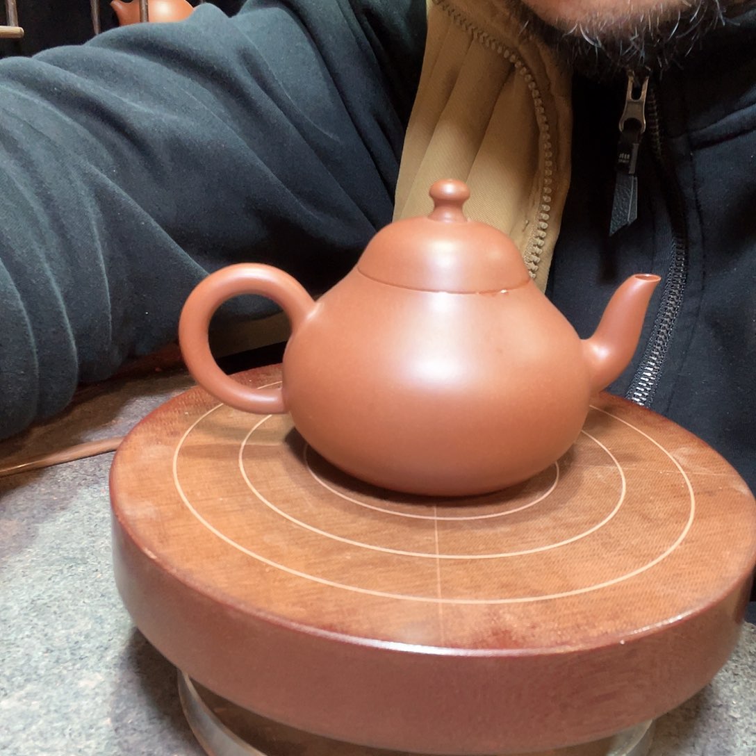 紫泥茶壶手工艺品制作