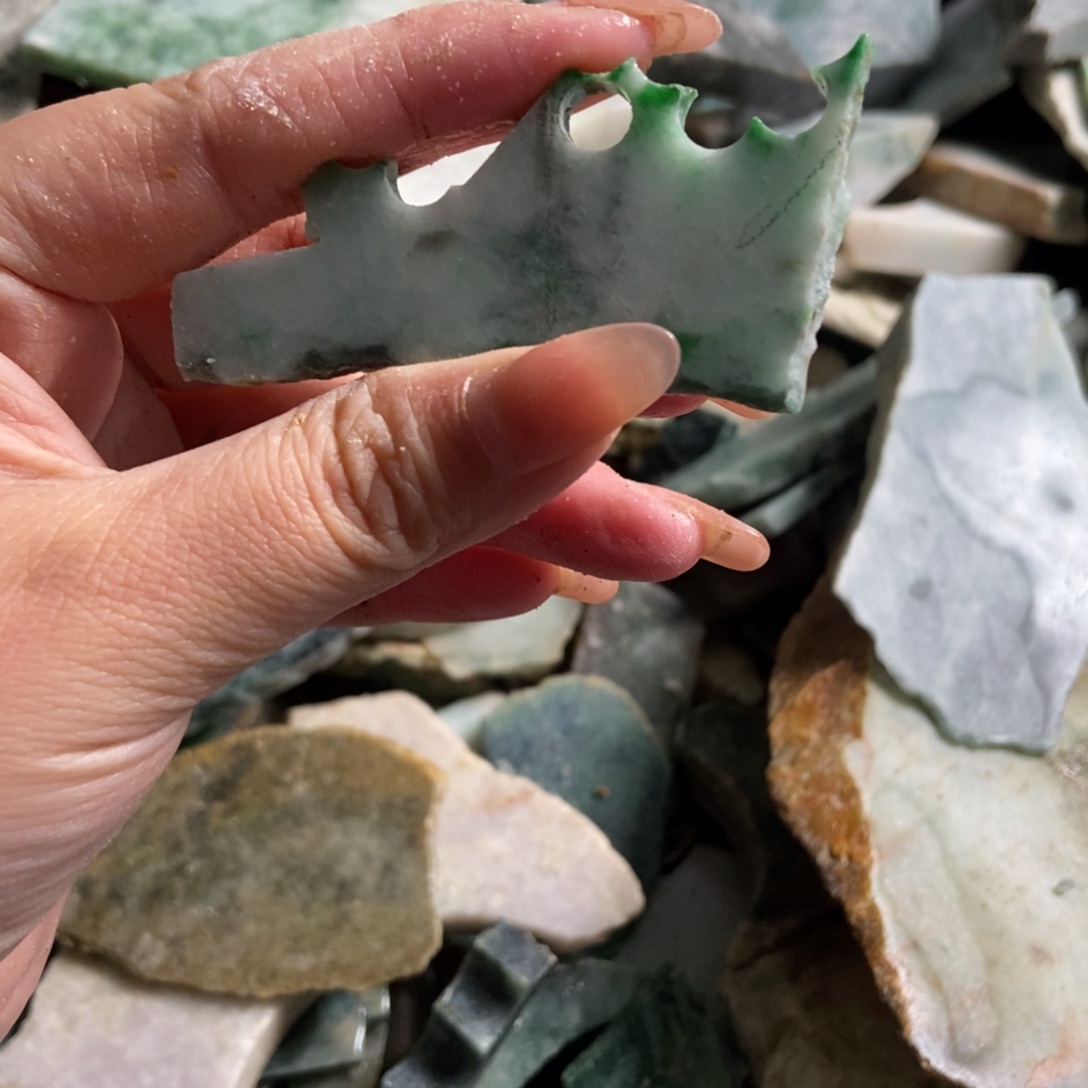 翡翠未镶嵌挂件天然翡翠