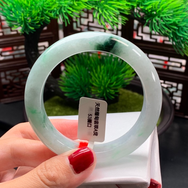 天然缅甸翡翠A货手镯53圈口飘辣色花正圈