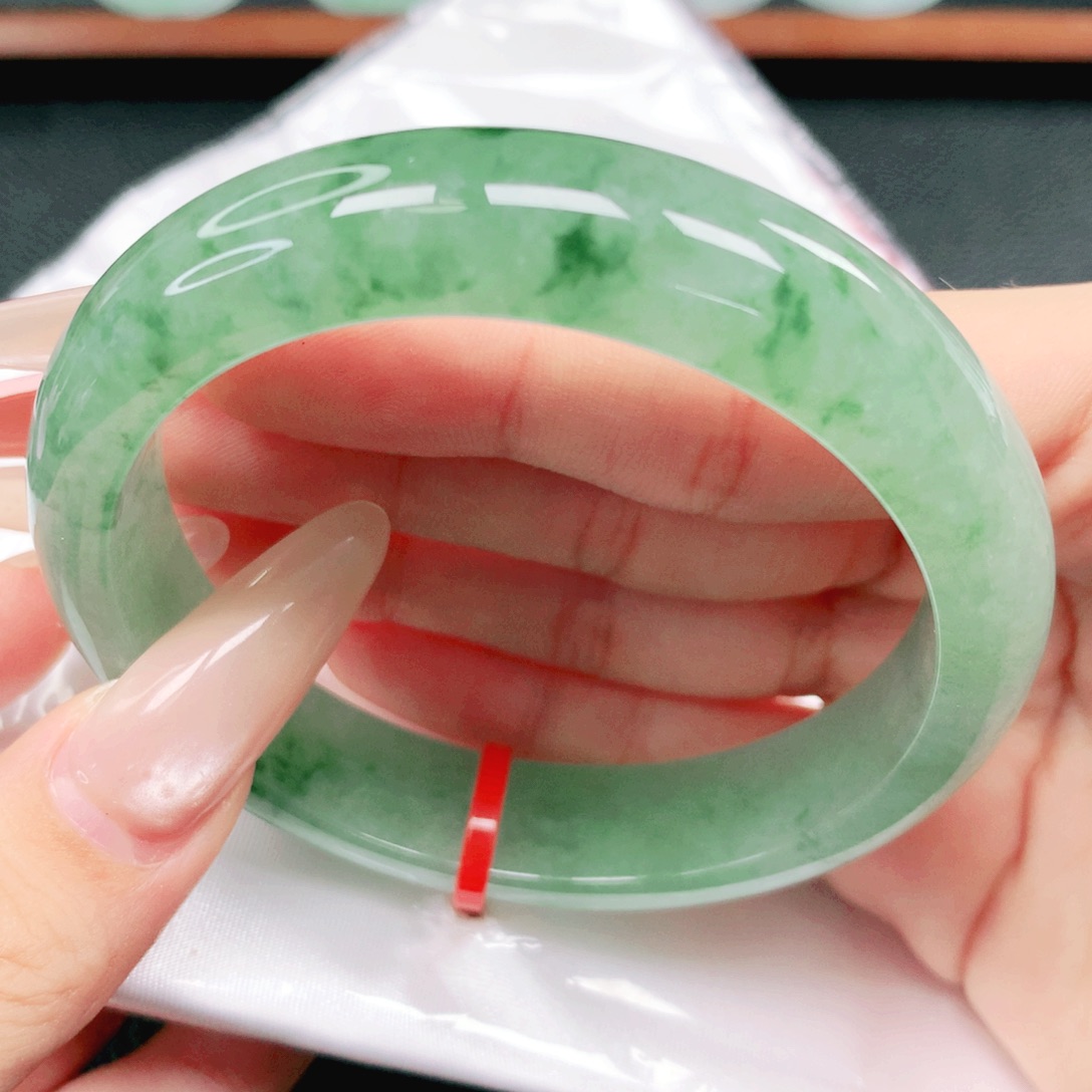 翡翠未镶嵌手镯58