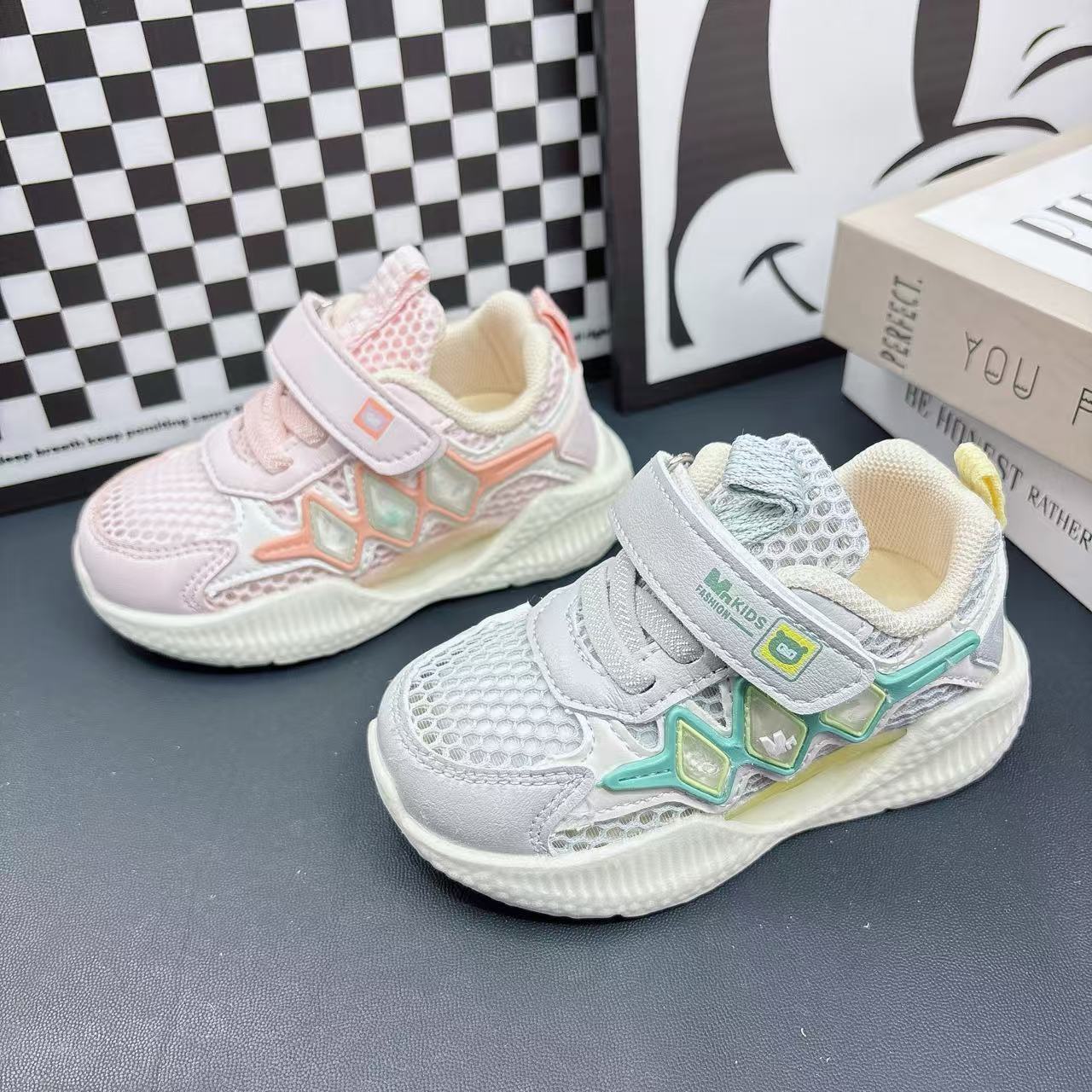 童鞋下单备注编码（完美主义者勿拍，事妈绕道）念到名字再去拍