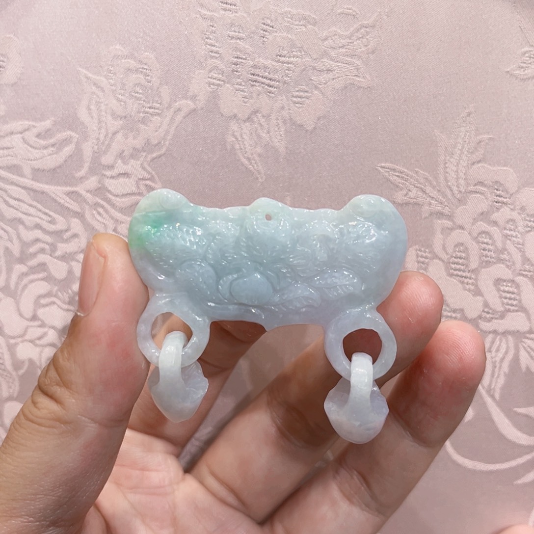 翡翠合金吊坠(赠链)