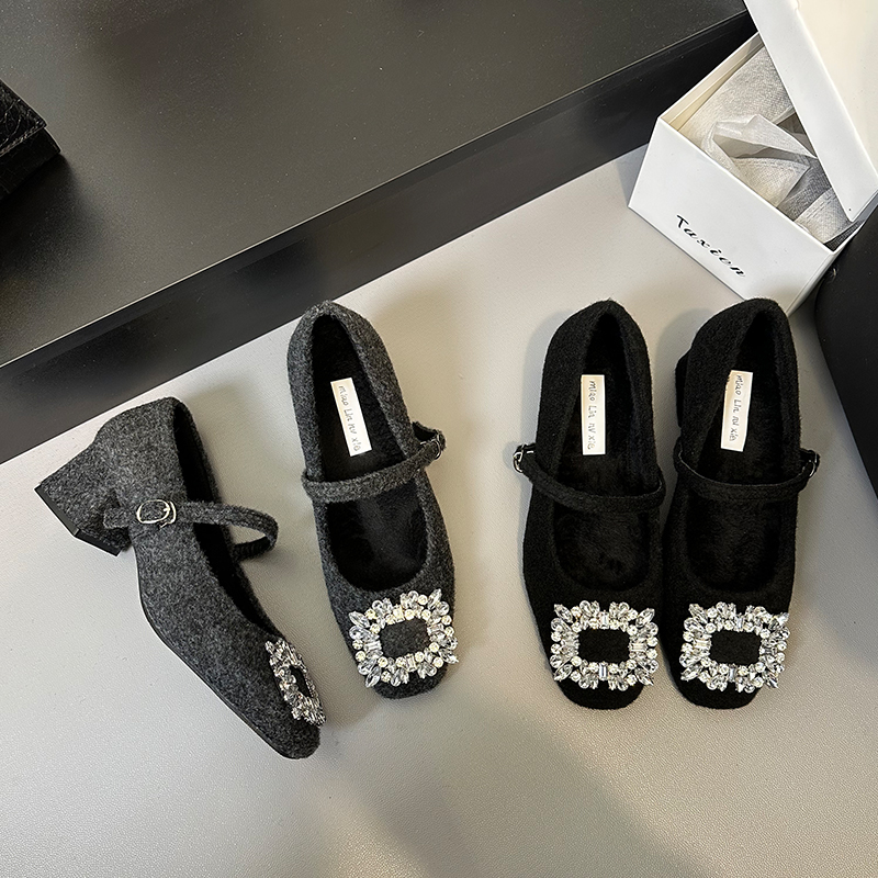 精致玛丽珍鞋法式方头水钻呢子毛毛鞋女冬外穿加绒单鞋
