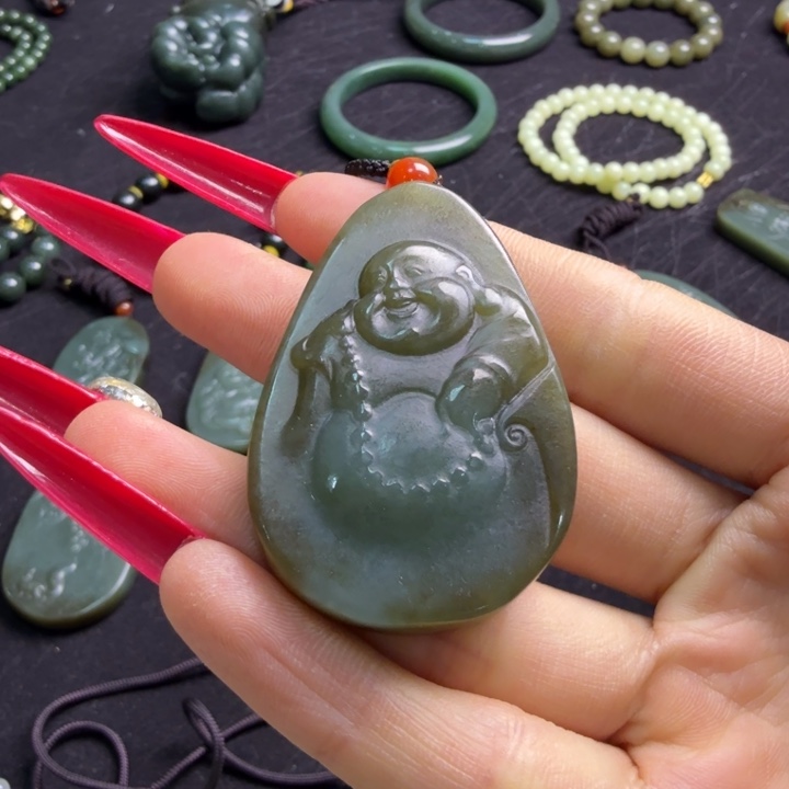 和田玉（糖玉）未镶嵌颈饰