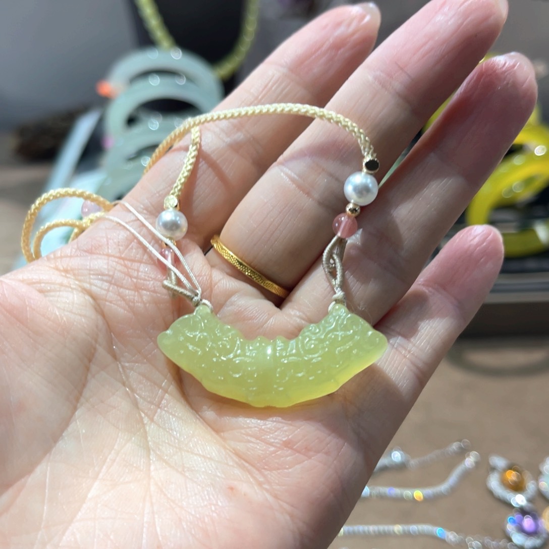 岫玉手镯未镶嵌手镯