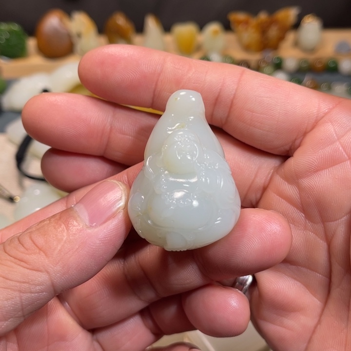 和田玉手串未镶嵌