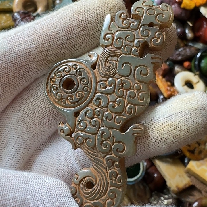 和田玉未镶嵌挂件