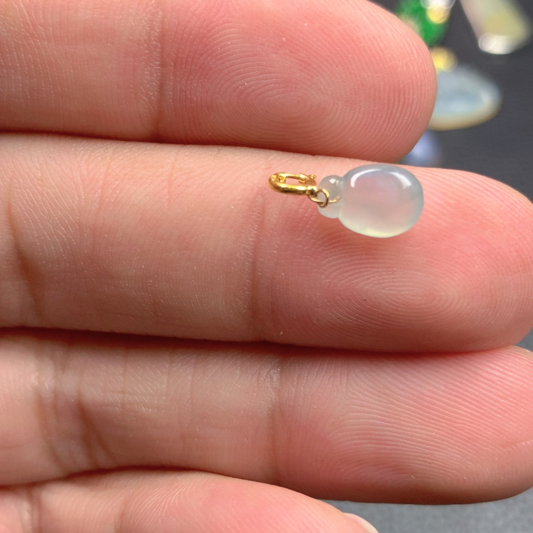 【闪购商品】颈饰18K金镶嵌翡翠翡翠