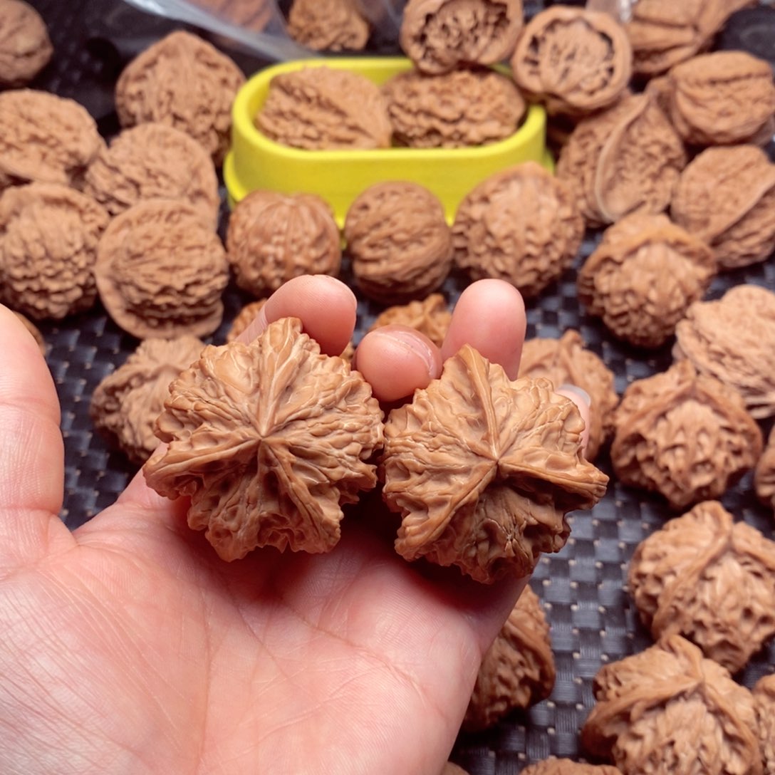 吊坠桃核文玩核桃