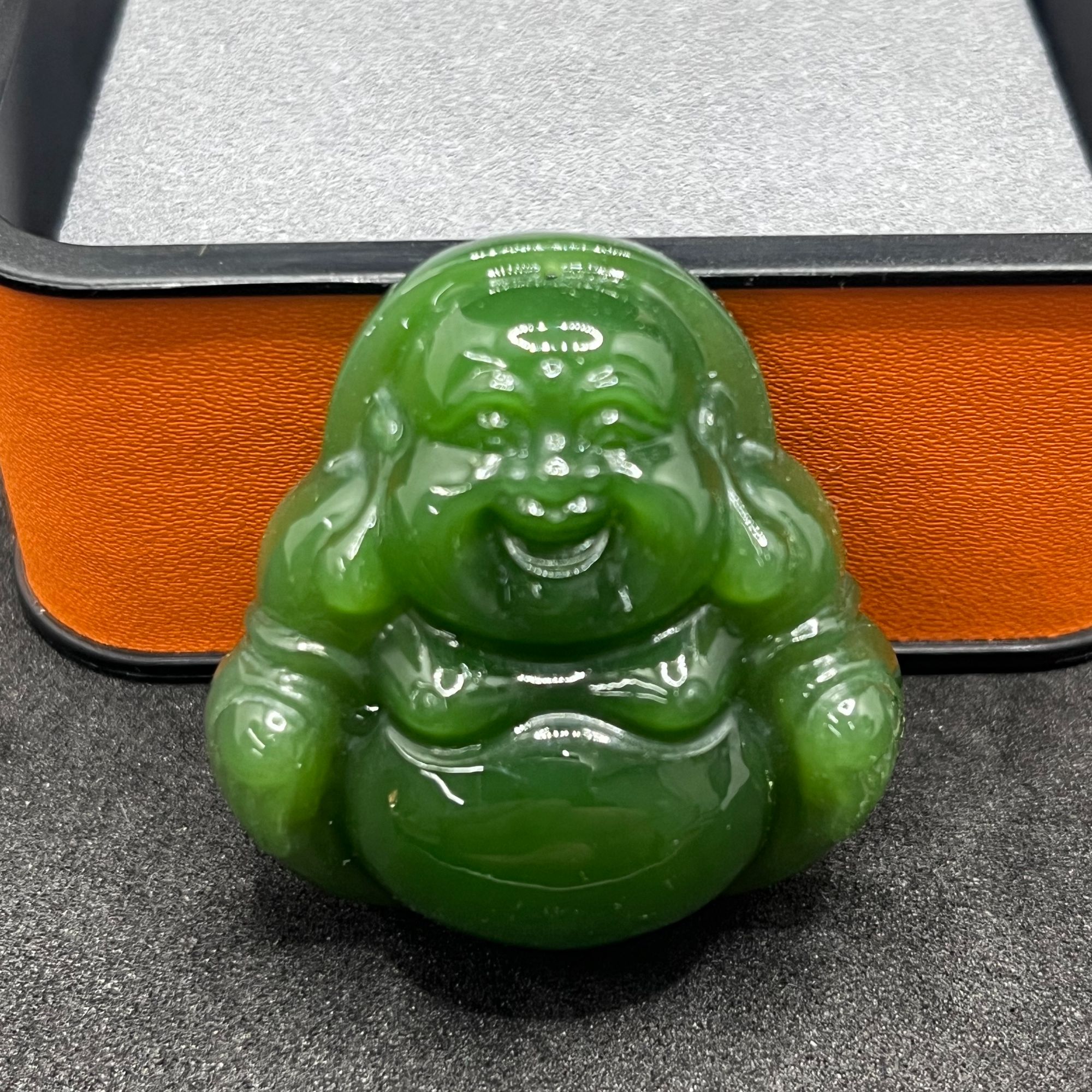 010天然和田玉碧玉菠菜绿女款时尚佛公吊坠