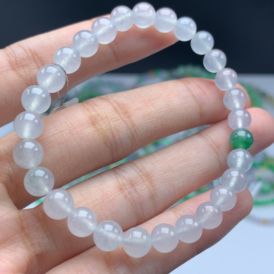 翡翠手链未镶嵌卡