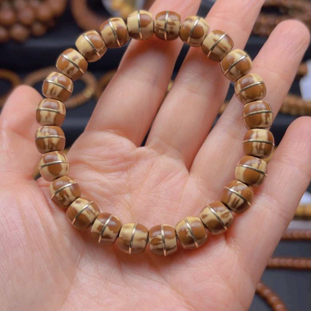 【闪购商品】菩提紫金鼠花皮一线天手串