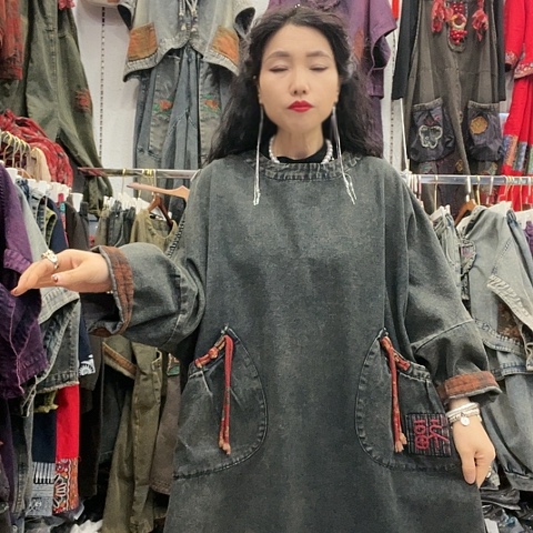 刺绣招财猫牛仔盘扣裙兰色