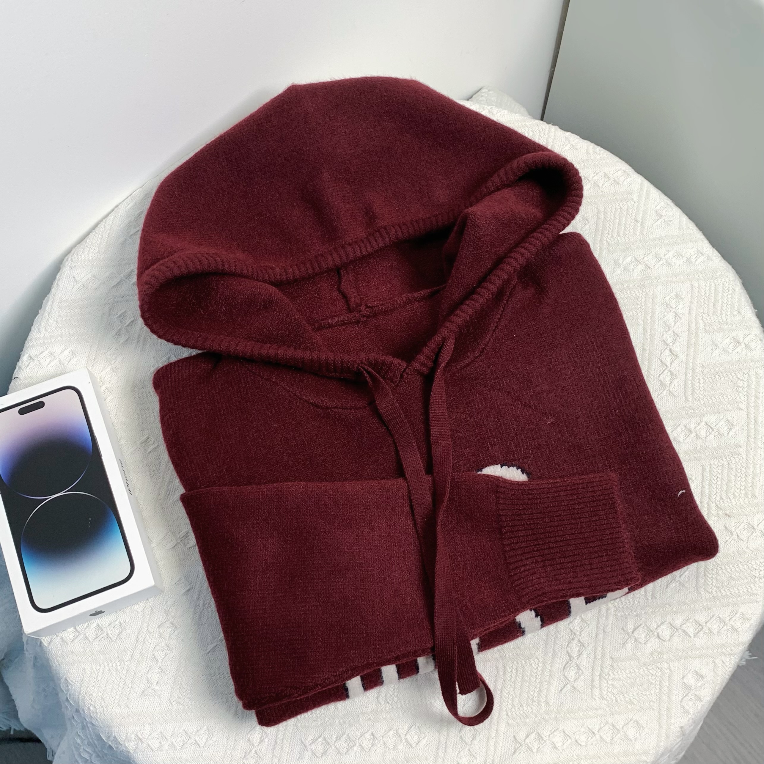 【倩倩清仓】暗红色连帽套头字母款针织毛衣293503