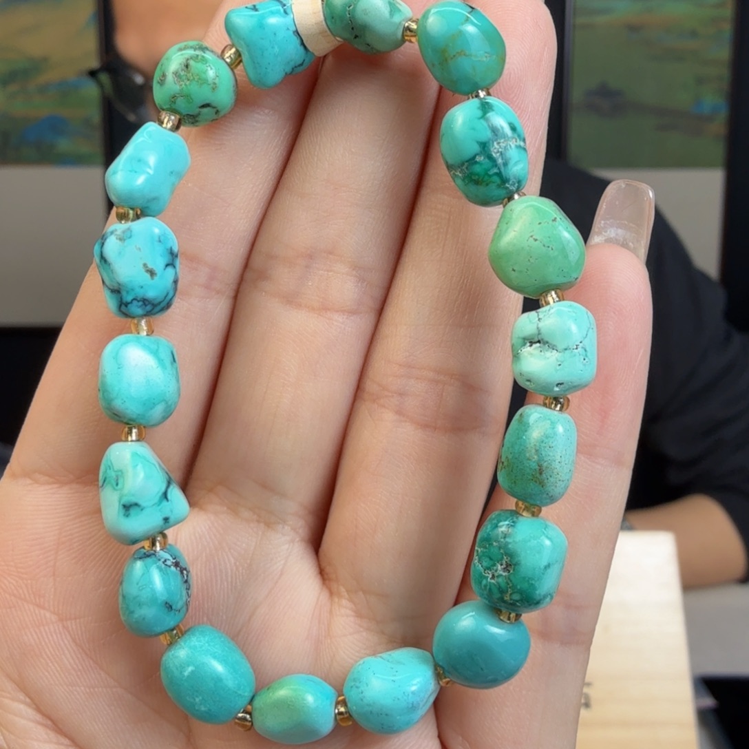 绿松石未镶嵌珠宝奇石