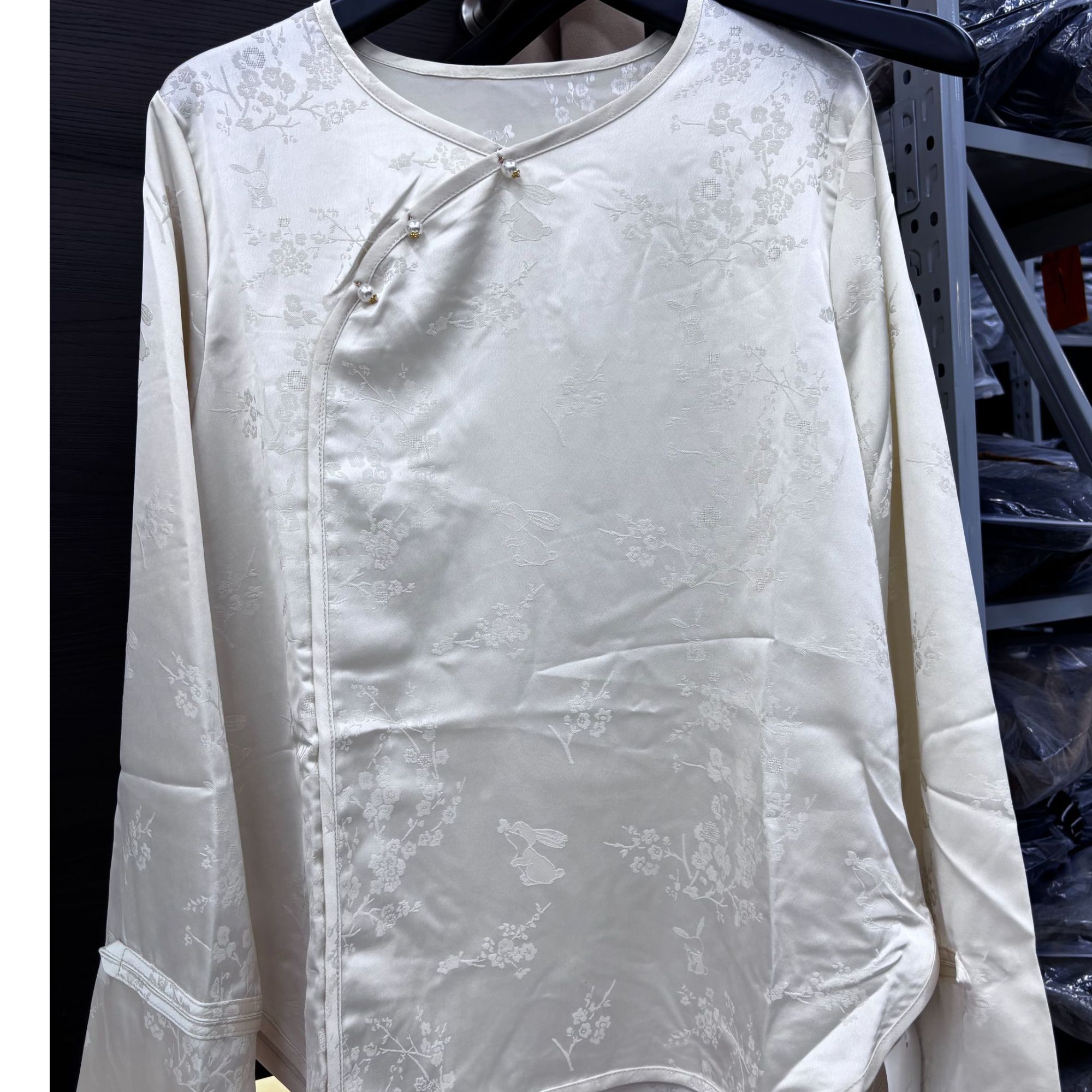 6001提花长袖上衣网红宽松加绒蕾丝套头运动常规款斜襟中国风