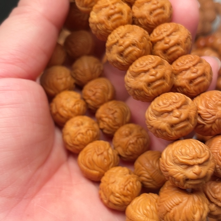 猴头核桃手串刘*。黑神