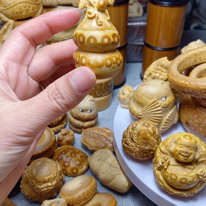 更***排竹纯手工雕刻根手把件