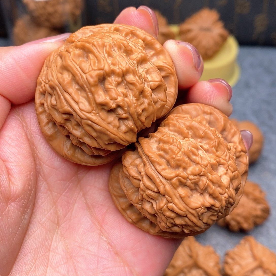 文玩核桃把件球白45全