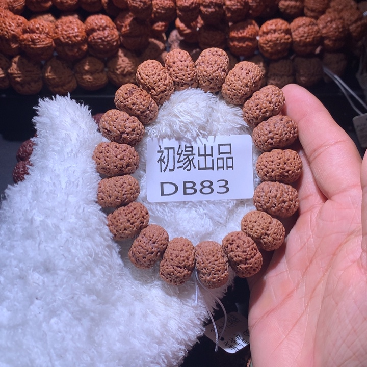 狄***勒吊坠金刚菩提21尺夹板菠萝蜜六瓣