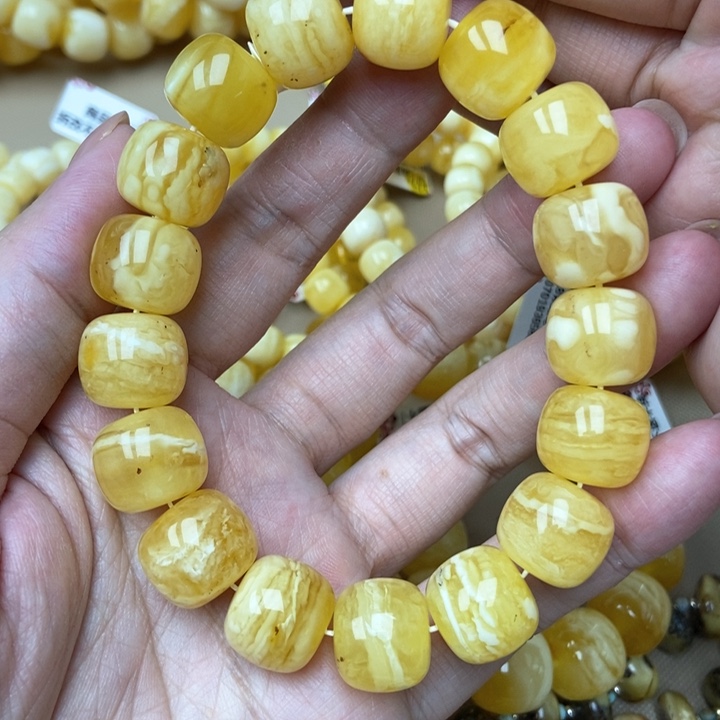琥珀未镶嵌珠宝奇石13