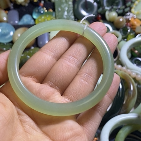 岫玉未镶嵌手镯58-60口径