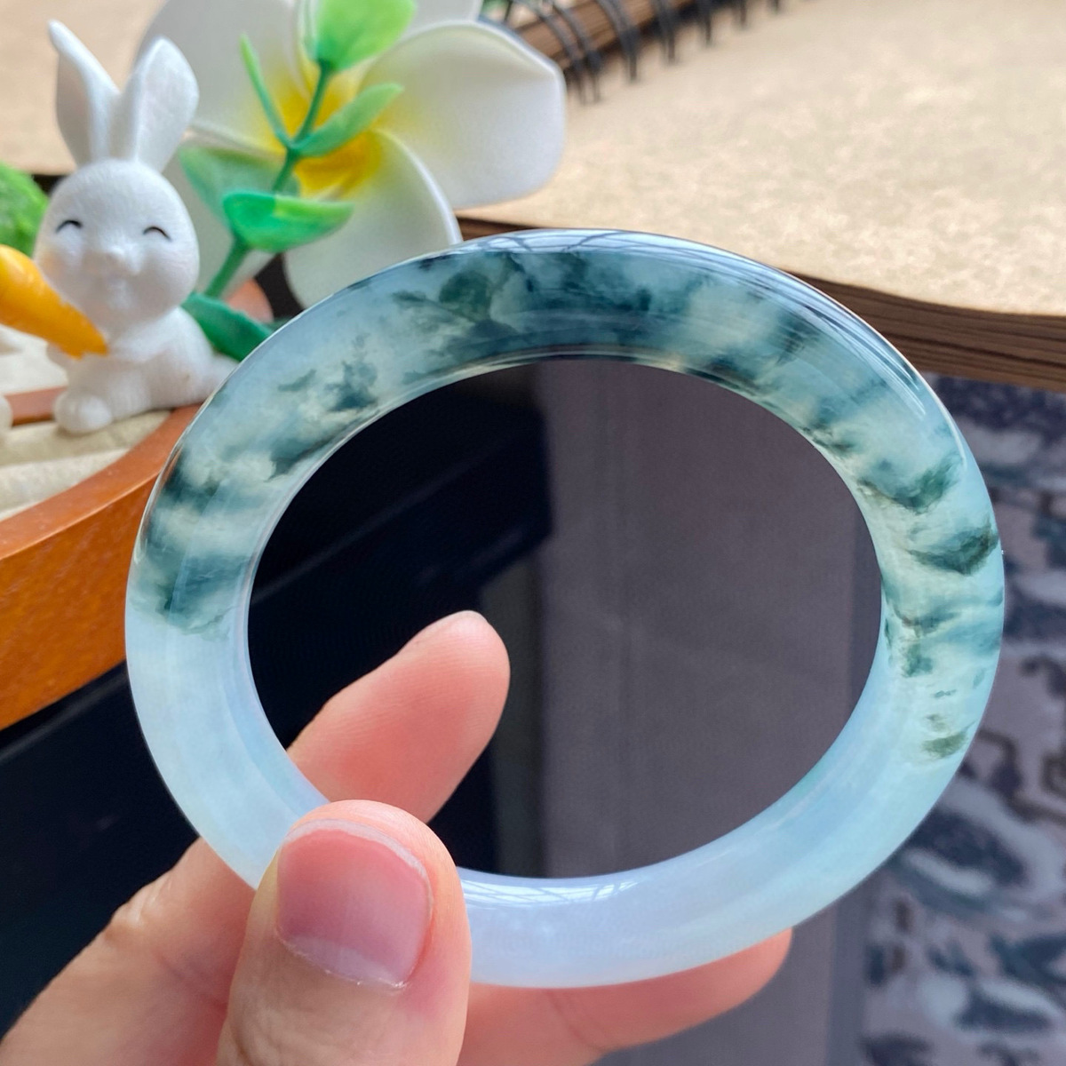 3.21批2118号翡翠手镯54-9.6-9.7深邃飘花圆条！泼墨山水意境画卷