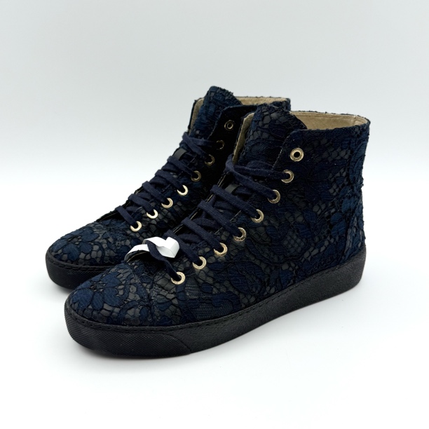 99新 Chanel/香奈儿 蓝色蕾丝高帮运动鞋 37码 公价7k c6147