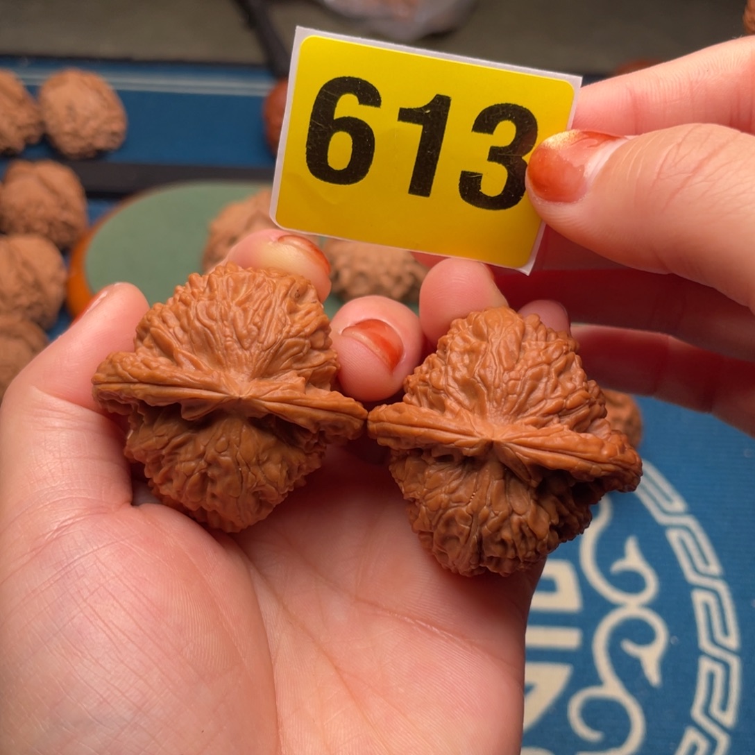 文玩核桃吊坠42.5全品球白613号