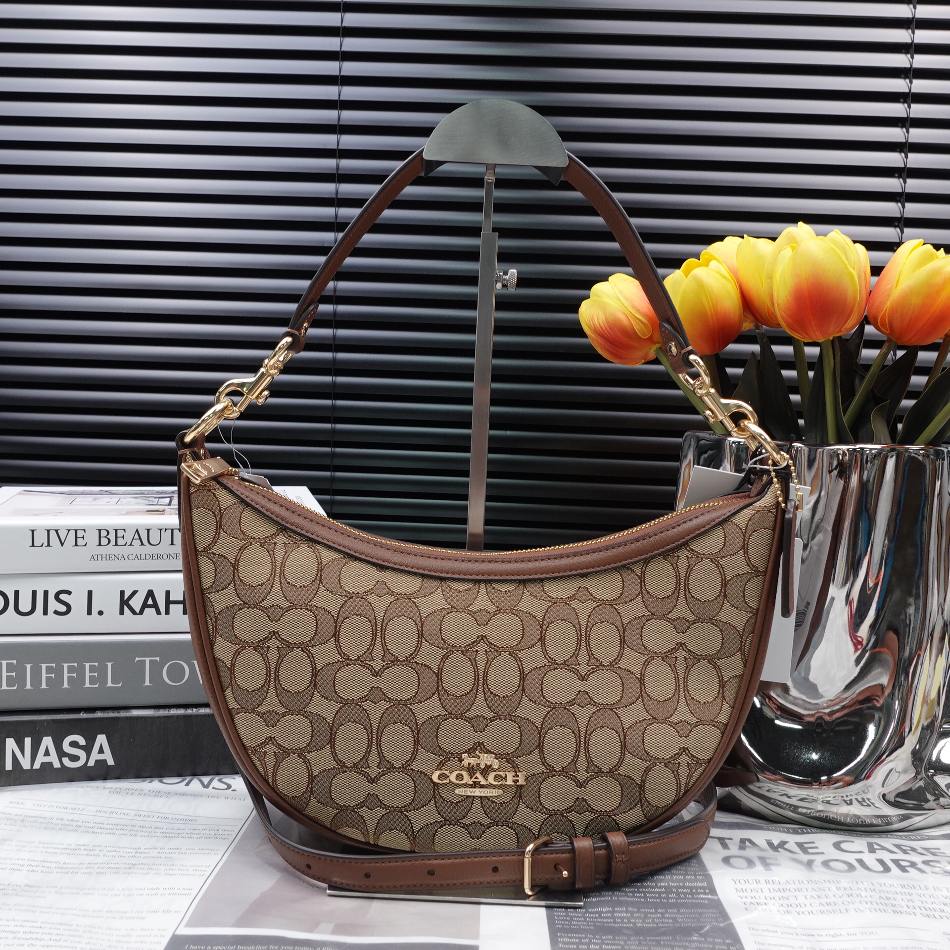 95新 COACH/蔻驰 单肩包/T20220246