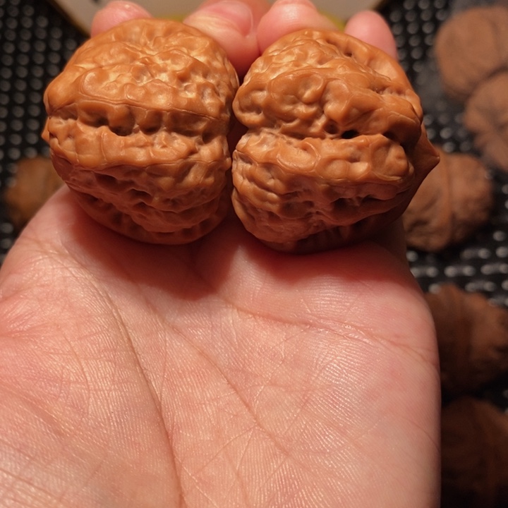 太***兄文玩核桃把件四开全品蛙王