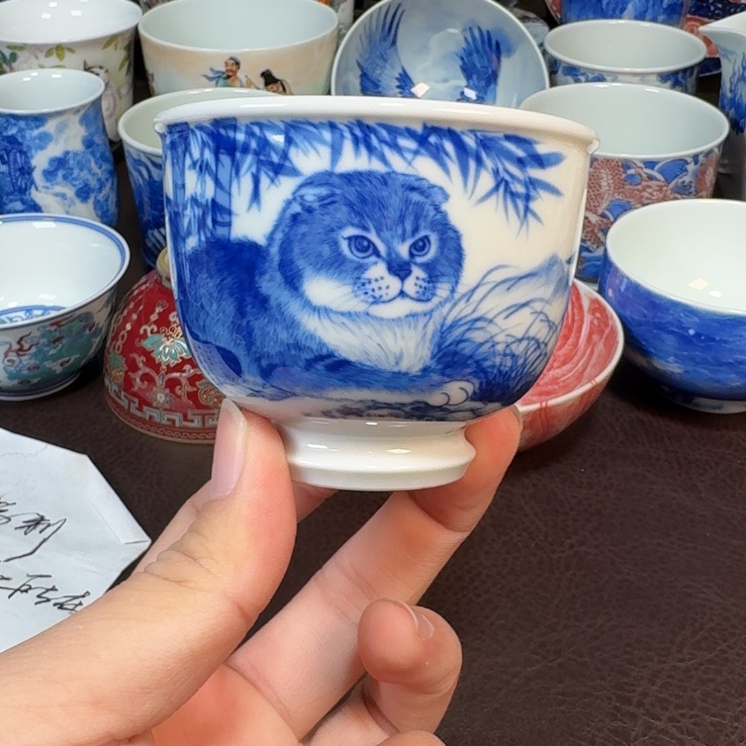现代景德镇陶瓷杯