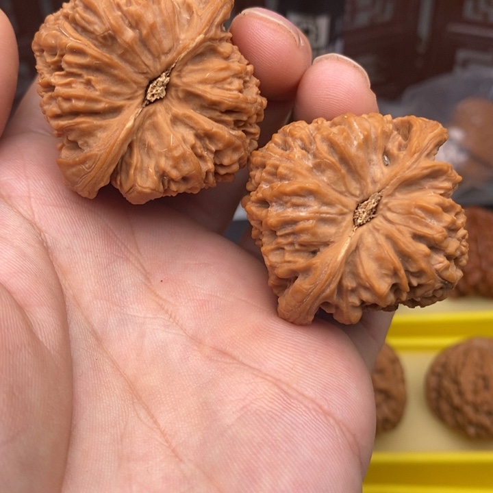 文玩核桃吊坠41凹底南疆