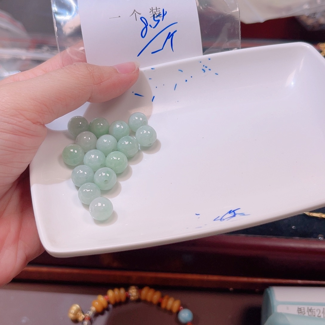 珠宝半成品水晶未镶嵌7 。   