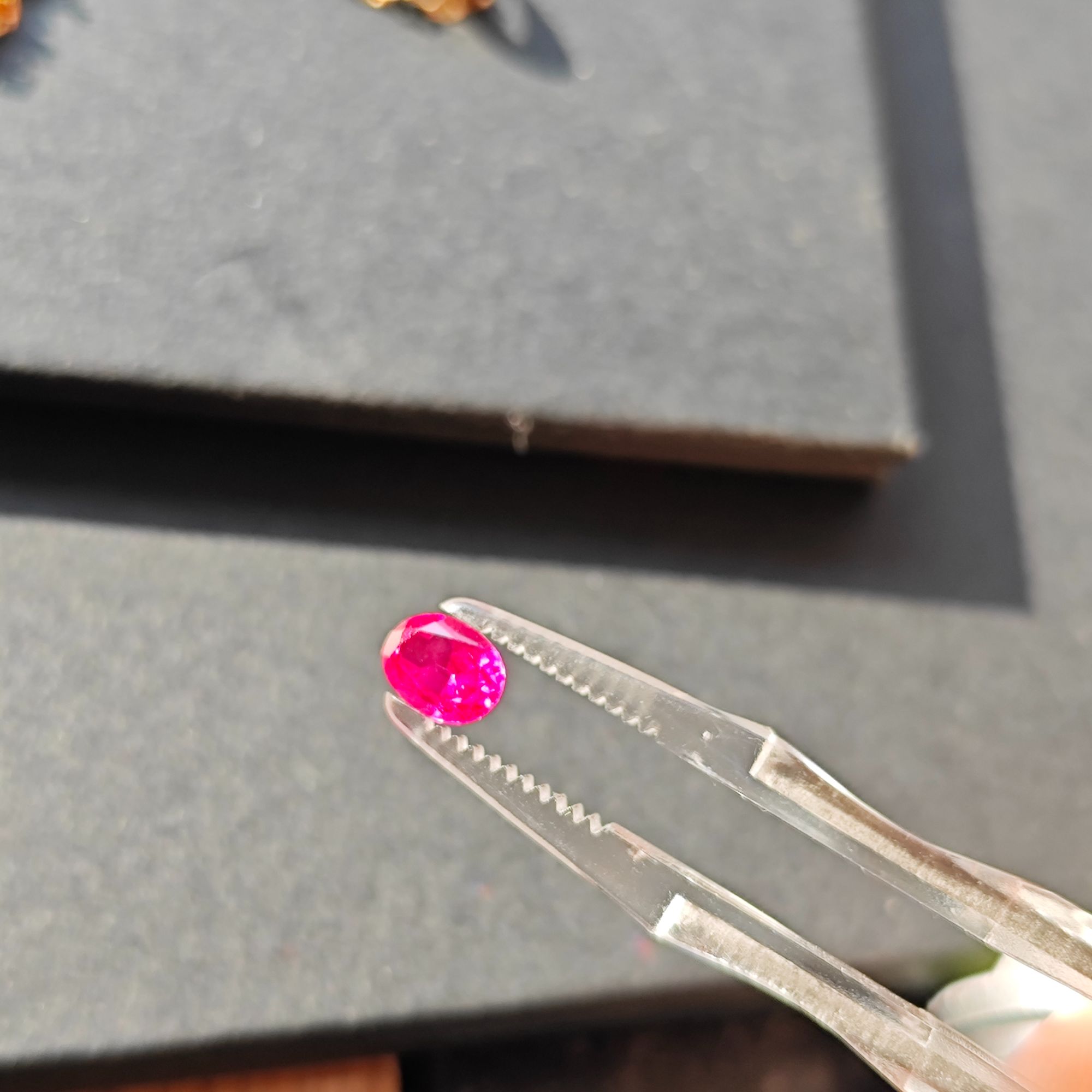 培育红宝石红色干净