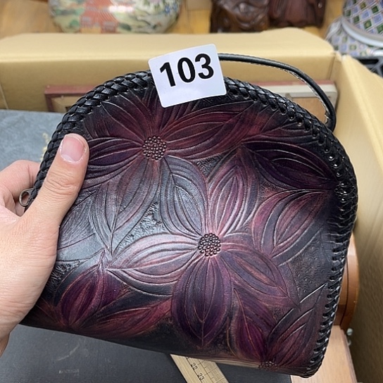 瓷片R****宝摆件工艺品瓷器摆件777 