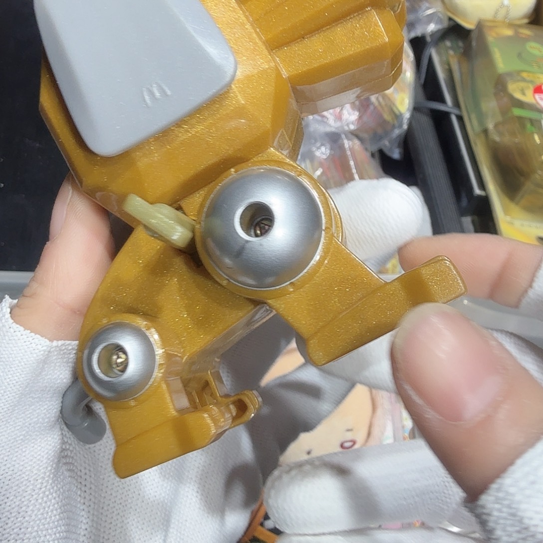 嘎***斯中古商品，瑕疵品，不保好坏。818