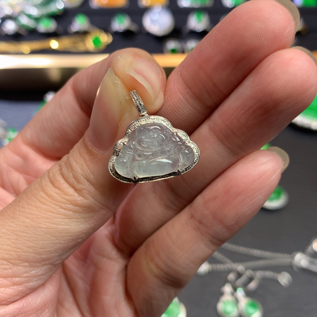 翡翠吊坠(不含链)18K金镶嵌