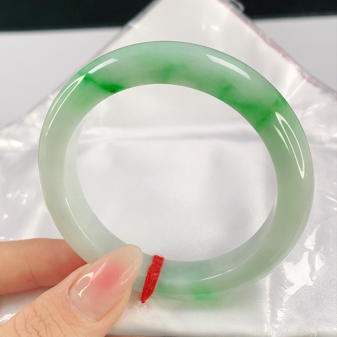 未镶嵌手镯翡翠629