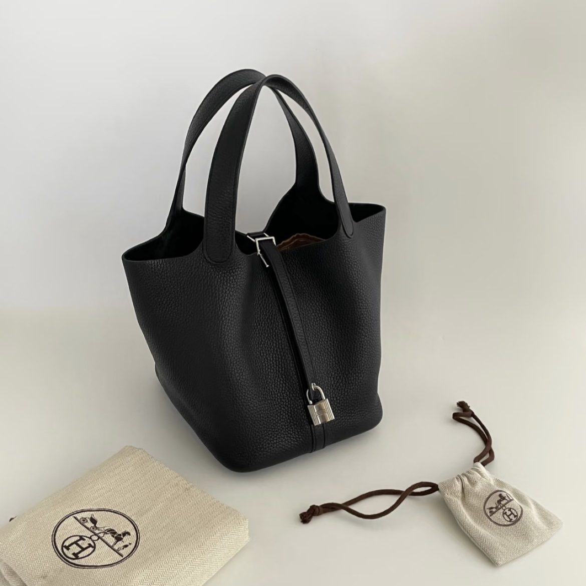 95新 Hermes/爱马仕 picotin lock 黑银菜篮子22 4410