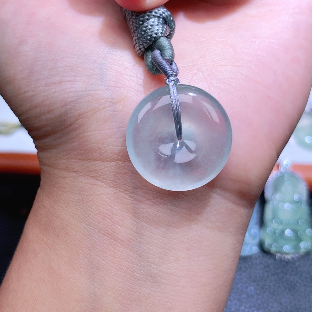 翡翠未镶嵌颈饰扣子