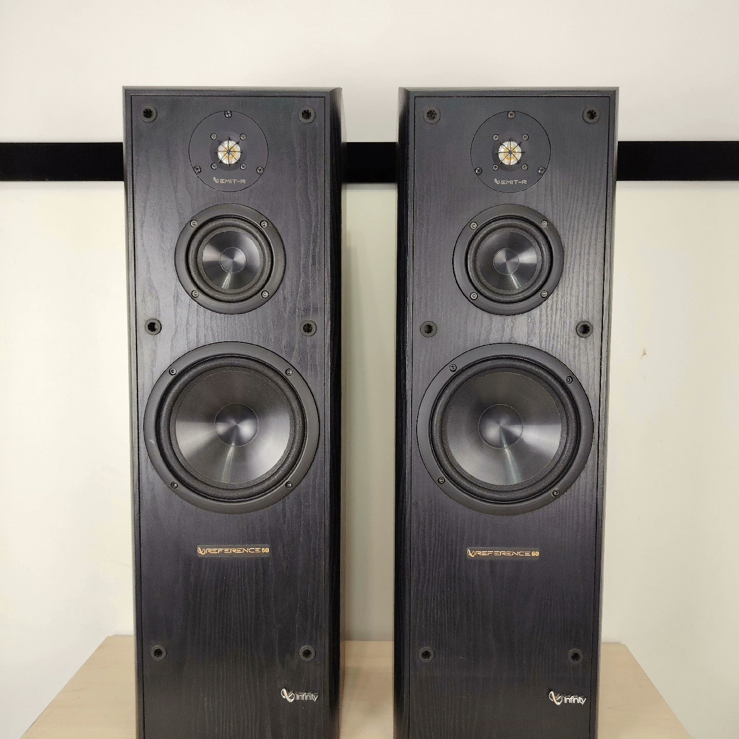 8新  燕飞力士书架一对，不包邮，不支持七天无理由退货