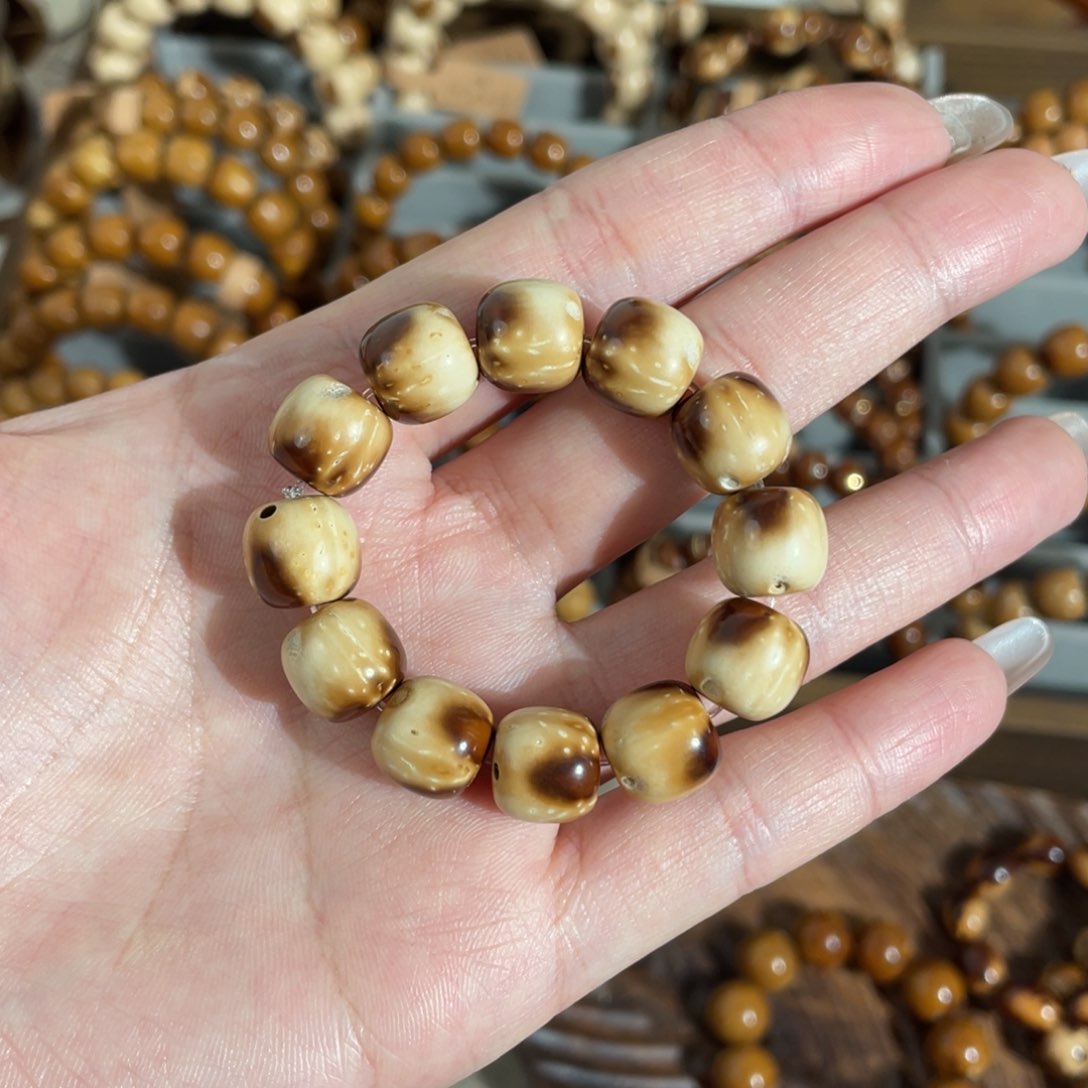 紫金鼠手串10.7圣代生巧手捻半实心