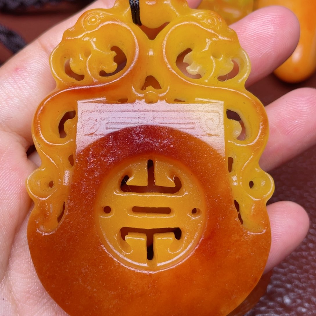 和田玉颈饰未镶嵌只****l