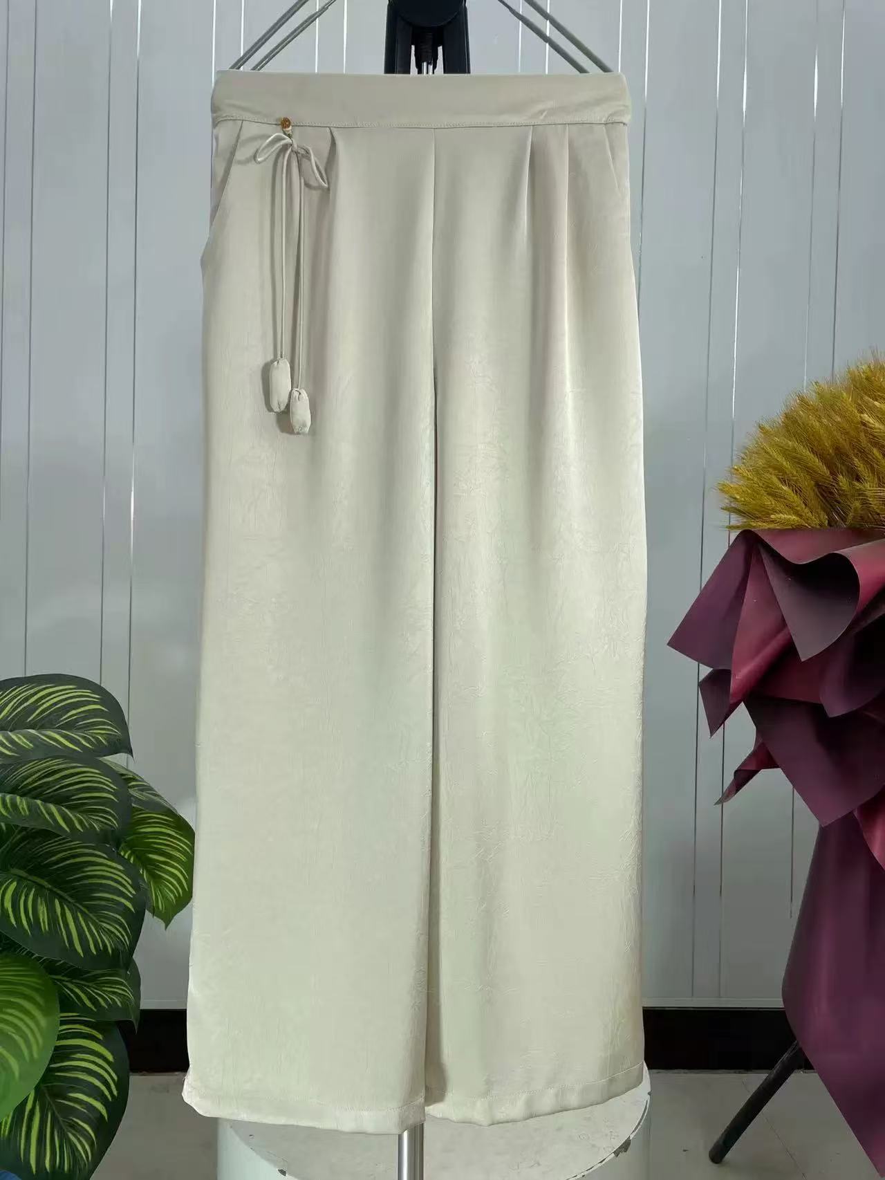 8651夏季凉感阔腿裤 米琳家