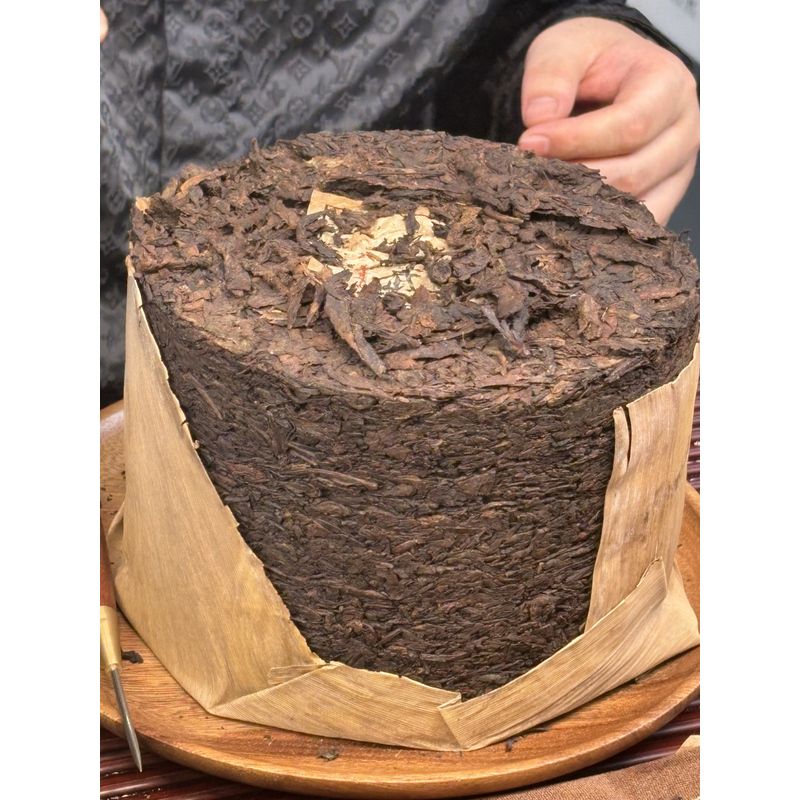 LG199-八十年代 易武野生 熟茶2500g