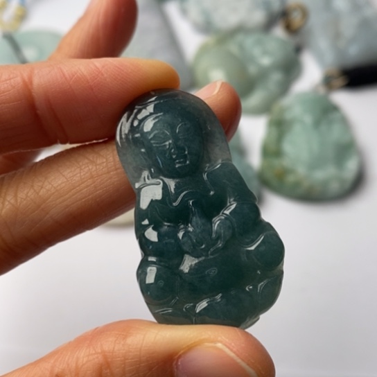 翡翠未镶嵌挂件翡翠